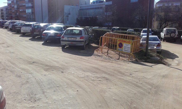 Sinicien les obres de millores a laparcament de Can Xardó