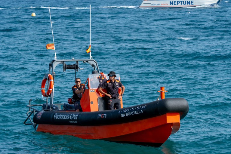 Entra en funcionament la nova embarcació de Protecció Civil de Lloret de Mar