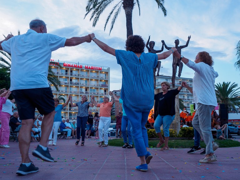 El dissabte 1 de juliol comença la 97ena temporada de sardanes a Lloret les nits d’estiu