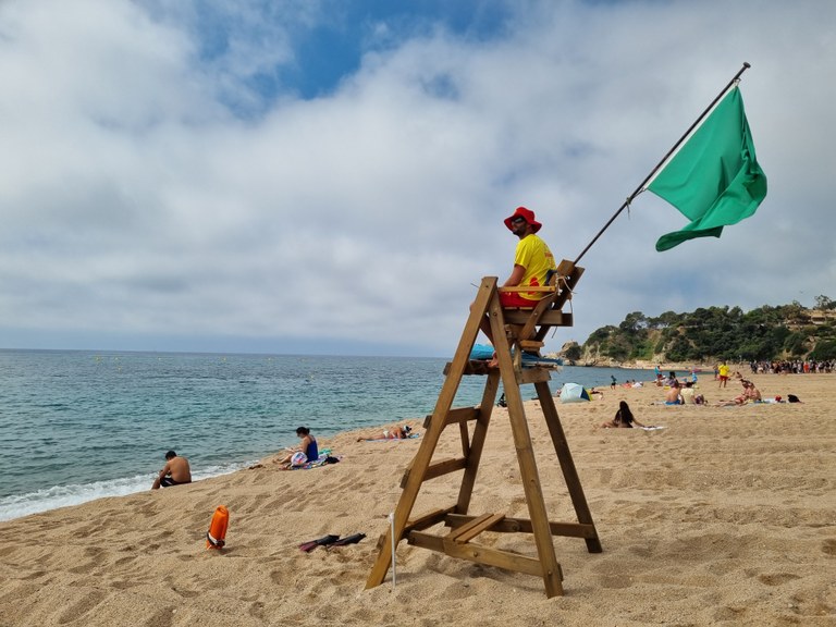 El servei de salvament i socorrisme de Lloret aquest estiu ha dut a terme 51.728 serveis a les platges i cales del municipi