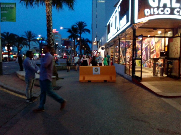 Es mantè el dispositiu de prevenció a la zona de vianants i s'obre el trànsit rodat a Just Marlès i Passeig Marítim a la nit