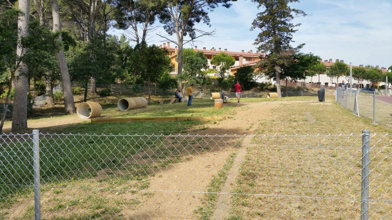 L’Ajuntament de Lloret habilita la seva segona àrea d’esbarjo per a gossos 