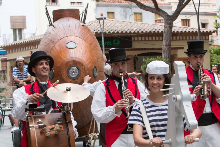 La Fira dels Americanos de Lloret de Mar recupera l’ambient indià durant tot el cap de setmana 