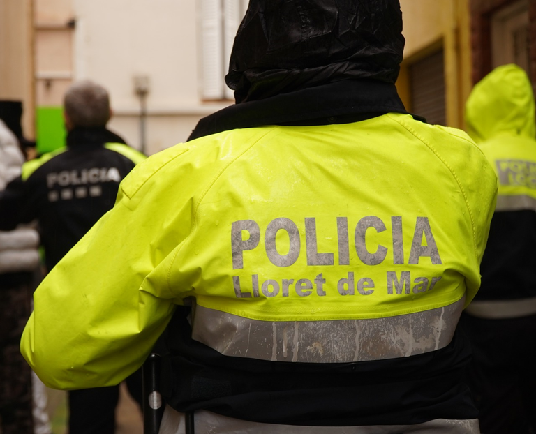 La Policia Local de Lloret de Mar deté un home com a presumpte autor de robatori amb força