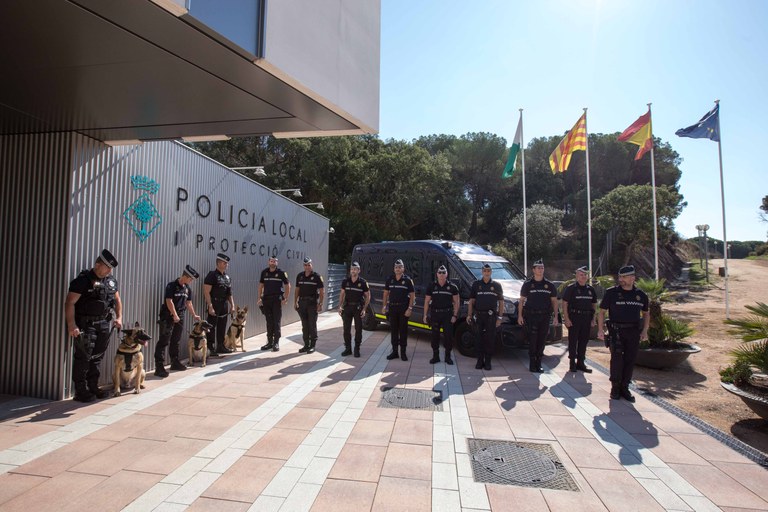 La Policia Local de Lloret deté a tres britànics per presumpte delicte contra la salut pública