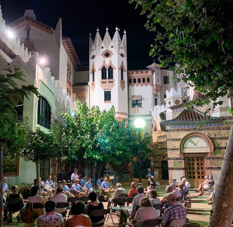 Lloret de Mar estrena la sardana ‘Lloret, dissabtes i sardanes’