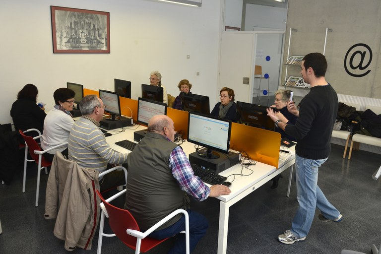 S’inicien les inscripcions presencials als cursos municipals de la Gent Gran