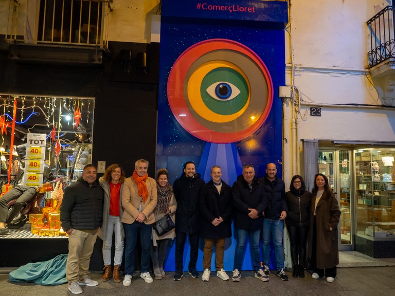 Una obra de l’artista local Odie, inspirada en la vista, inaugura el projecte #Lloret5sentits