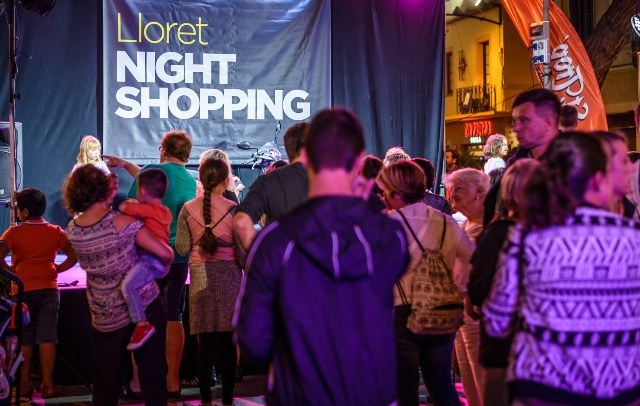 Lloret Night Shopping 