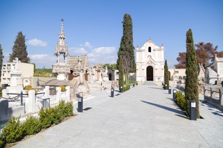 Visita nocturna amb música amb anglès