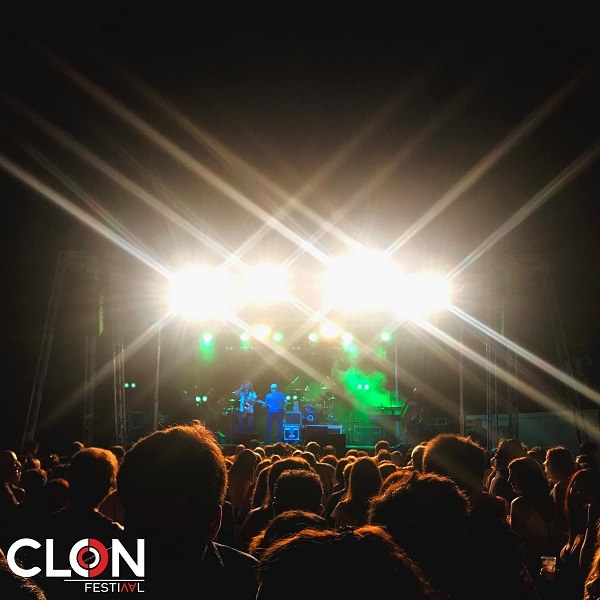 Clon Festival. Actuació de 'Seguirem', banda tribut a 'Obrint pas'