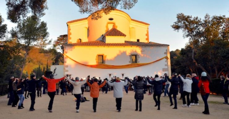 Sardanes a l'alba. 